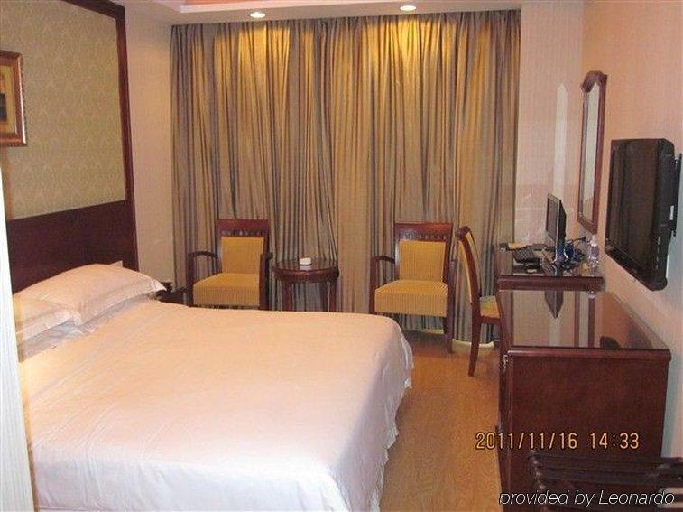 Vienna Hotel In Pinghu Square Shenzhen Rom bilde